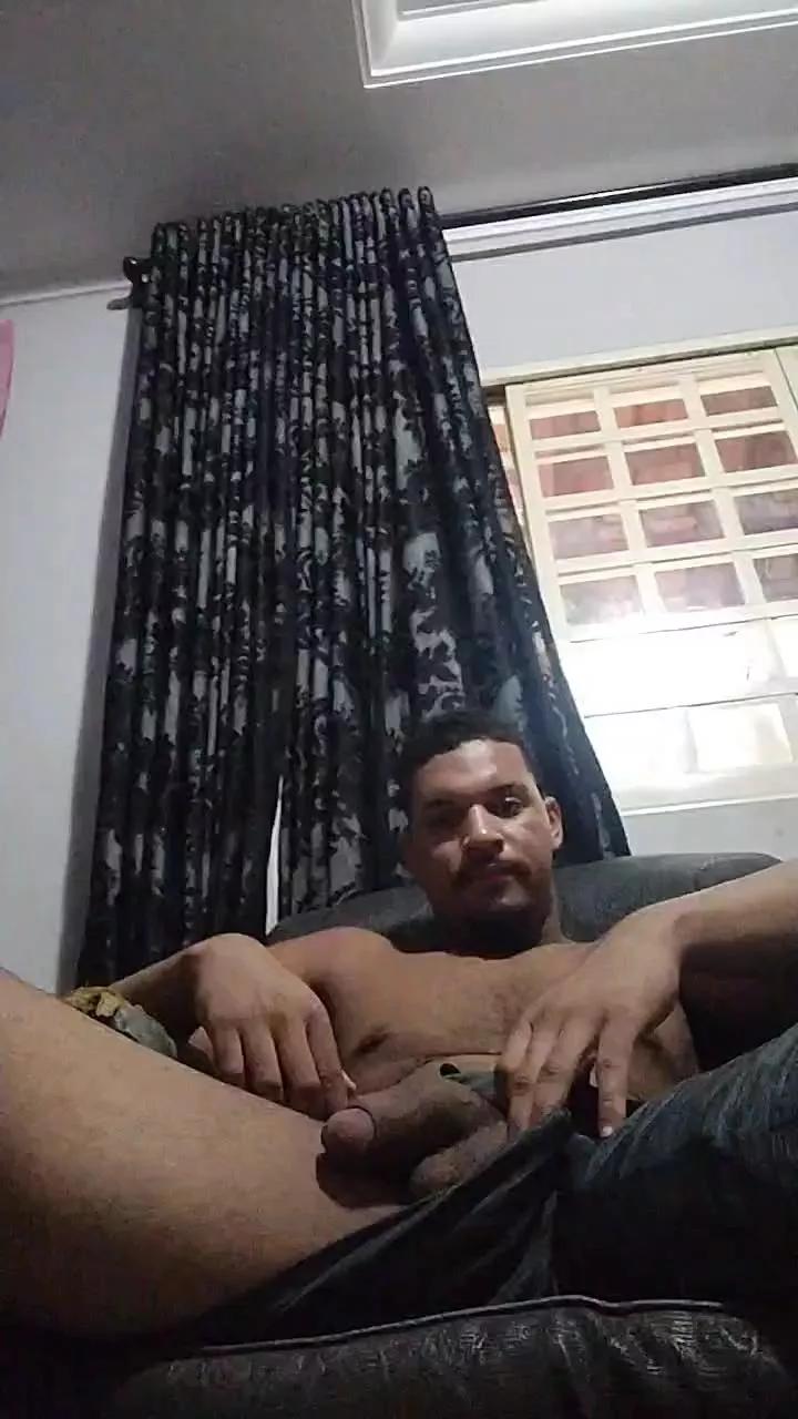 Walinh_o on Cam4 
