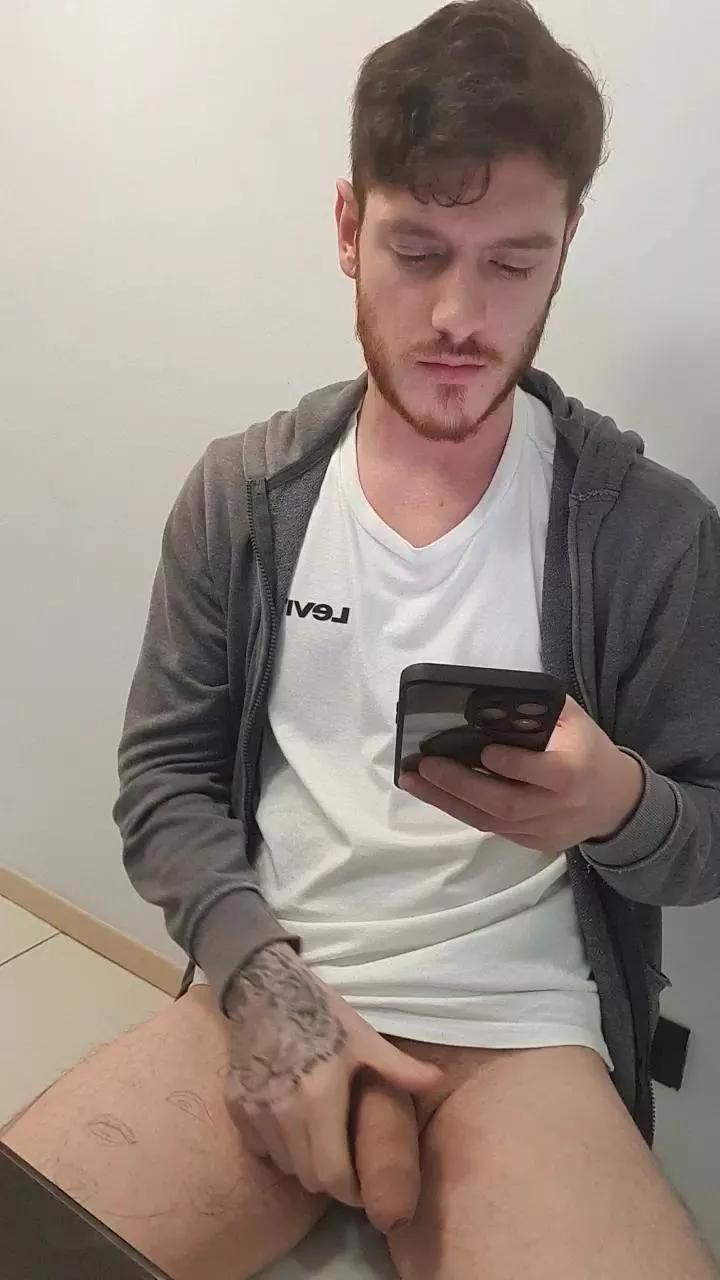 WetDream20 on Cam4 