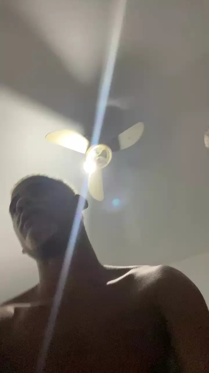 Offline young_safado on Cam4