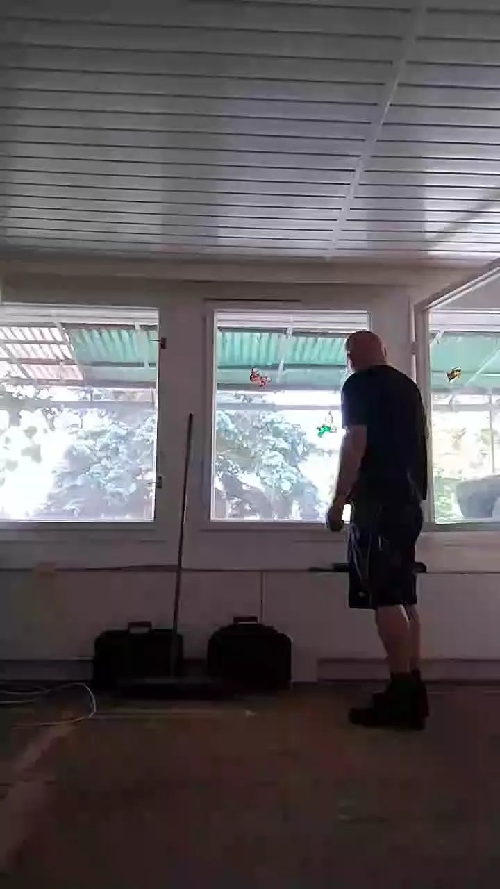 Offline Zeigegeilehure on Cam4