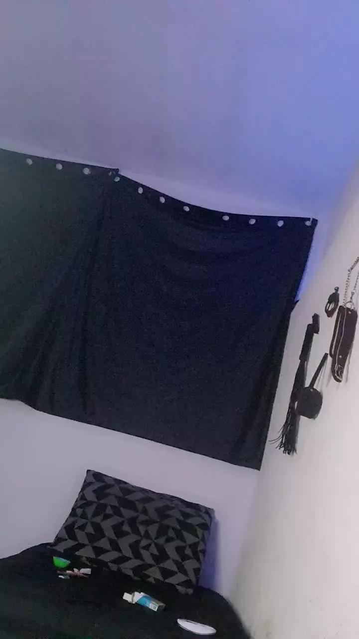 Zyonprive on Cam4 