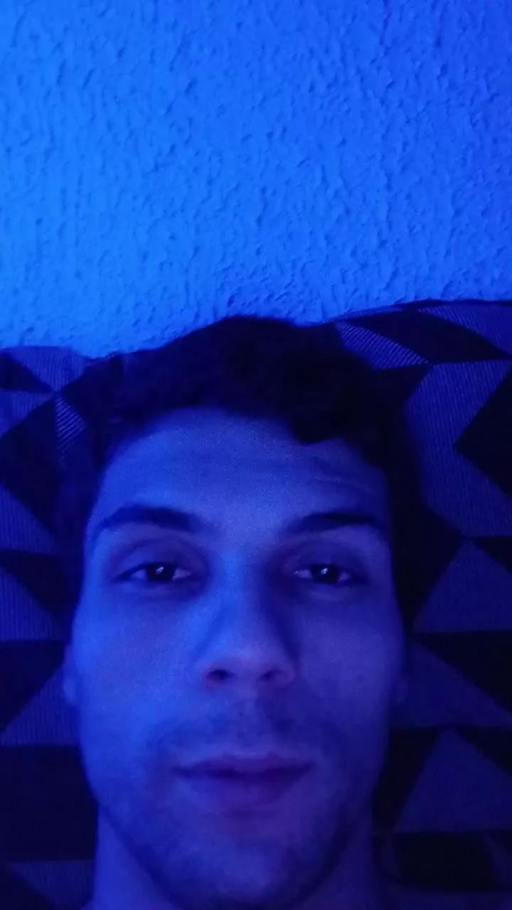 Zyonprive on Cam4 
