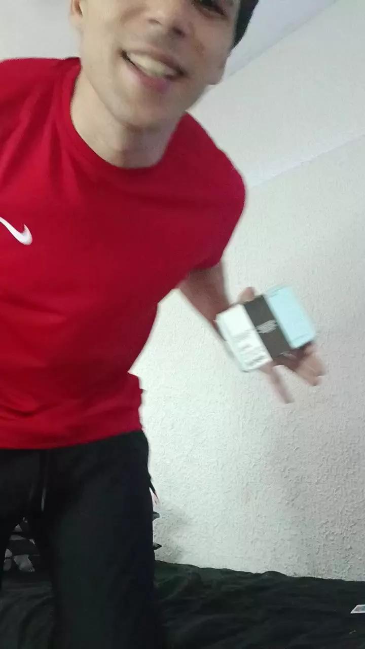 Zyonprive on Cam4 