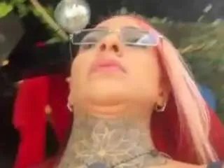 Offline iamanna on CamSoda