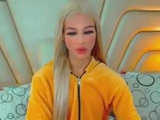 isabellalatingirs on CamSoda 