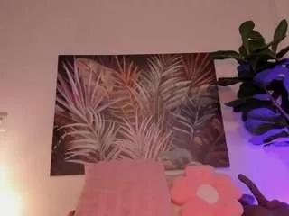 nicoleriveraa on CamSoda 