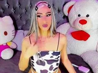 sweet-zoee2 on CamSoda 