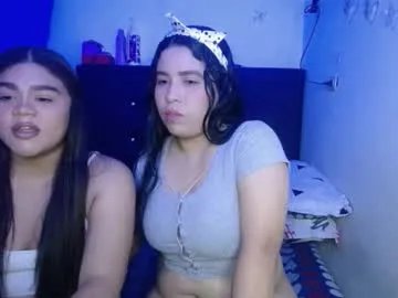 Freechat 2moons_full_of_love on Chaturbate