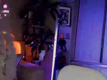 5_in_one on Chaturbate