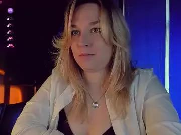 5_in_one on Chaturbate