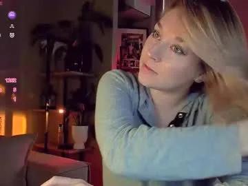 5_in_one on Chaturbate