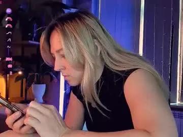 5_in_one on Chaturbate