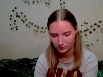 _kikiclark_ on Chaturbate 