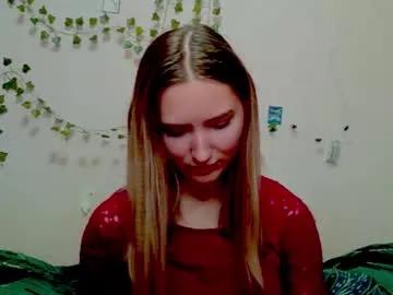_kikiclark_ on Chaturbate 