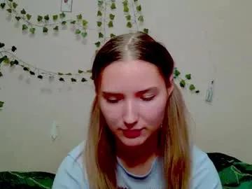 _kikiclark_ on Chaturbate 