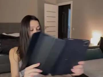 a_p_p_l_e on Chaturbate 