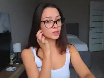 a_p_p_l_e on Chaturbate 