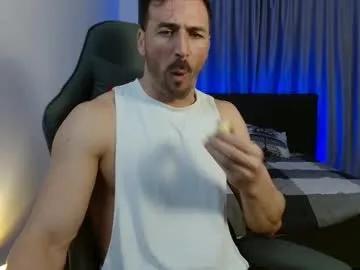 Try Aaront0pmuscles, he wants to masturbate for you aaront0pmuscles from Chaturbate