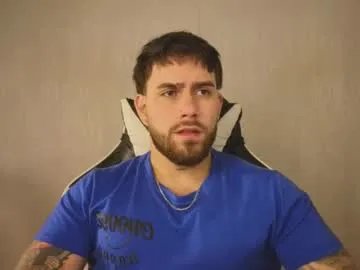 Freechat ades_lowe on Chaturbate