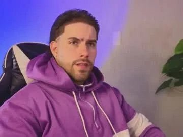 Freechat ades_lowe on Chaturbate