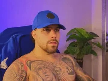 Freechat ades_lowe on Chaturbate