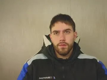 Freechat ades_lowe on Chaturbate