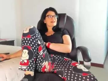 Freechat adriana71 on Chaturbate