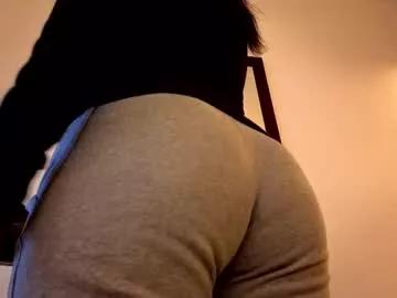 almma_ on Chaturbate 