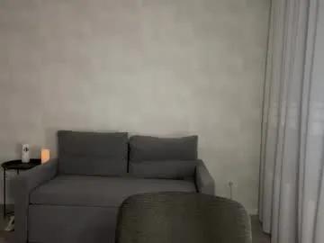 Freechat almostinnocent_ on Chaturbate