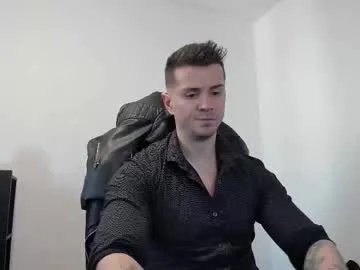 alphagodleatherking92 on Chaturbate