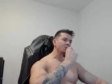 alphagodleatherking92 on Chaturbate