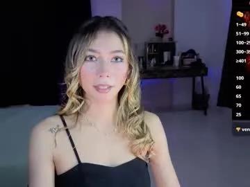 Private amelieaxie on Chaturbate