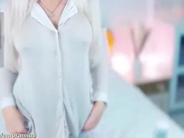 amoramias on Chaturbate