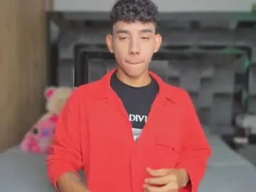 andrew_twink18 on Chaturbate