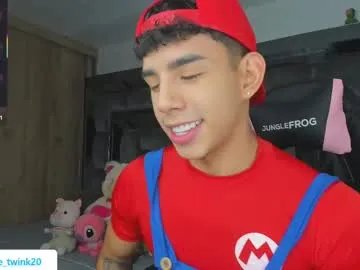 andrew_twink18 on Chaturbate