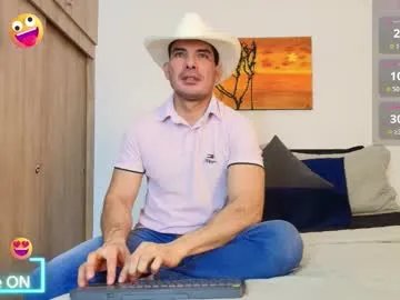 andrewstelee on Chaturbate