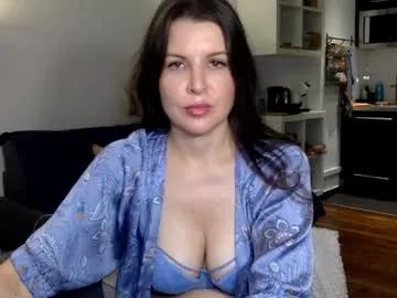Freechat angeladarkk on Chaturbate