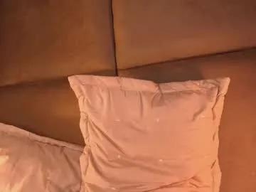 Freechat angelinepossy on Chaturbate