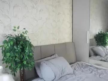 Checkout 18 years old annettaregino from Chaturbate annettaregino from Chaturbate