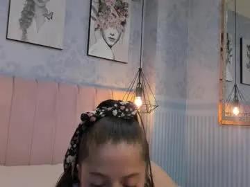 Freechat annie_cute18 on Chaturbate