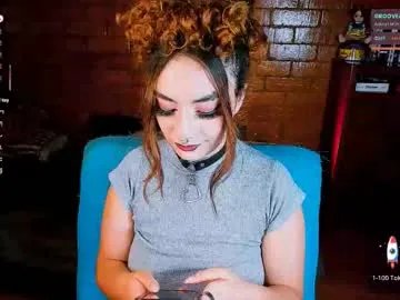 annycolin on Chaturbate