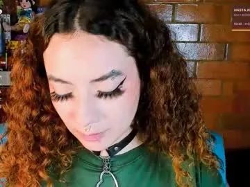 annycolin on Chaturbate