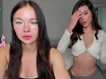 Freechat aria_muv on Chaturbate