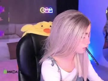 arinextdoor on Chaturbate