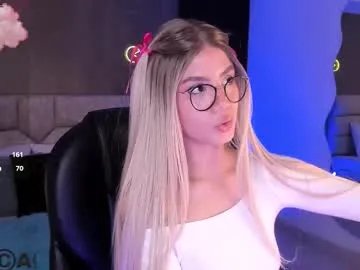 arinextdoor on Chaturbate