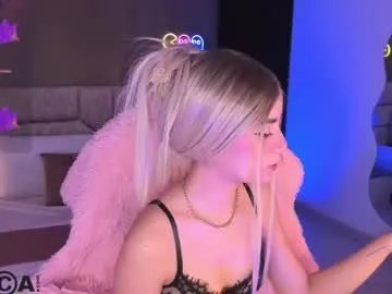 arinextdoor on Chaturbate