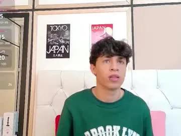 axel_evanss from Chaturbate