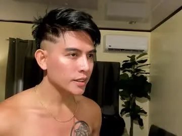 Freechat bentlyfuck on Chaturbate