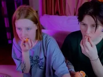 Freechat berry_assortment on Chaturbate