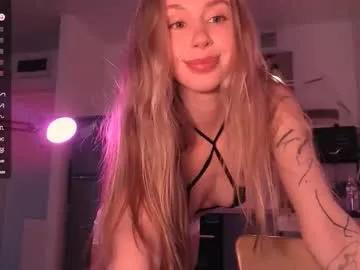 bestzoeyever from Chaturbate